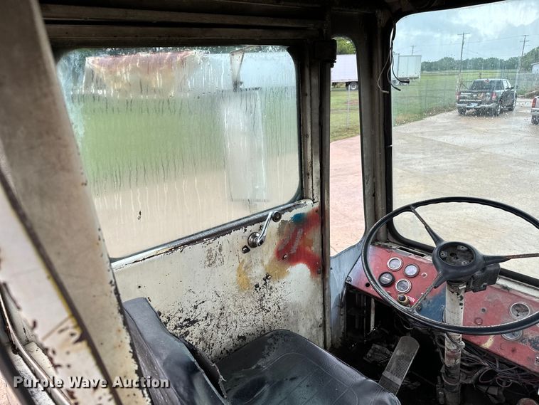 image for item NL9829 Capacity  YT30 yard truck