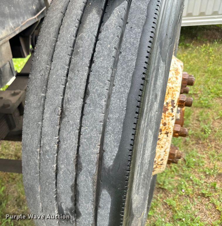 image for item NL9829 Capacity  YT30 yard truck