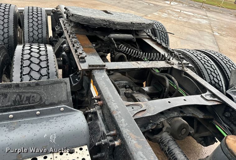 image for item NL9830 2014 Freightliner Coronado glider kit semi truck