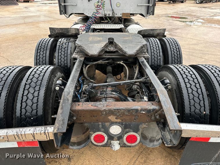 image for item NL9830 2014 Freightliner Coronado glider kit semi truck