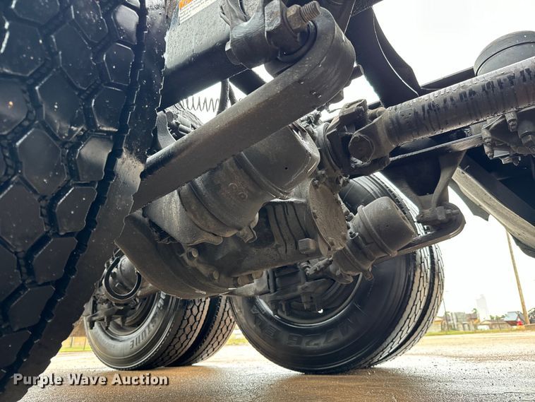 image for item NL9830 2014 Freightliner Coronado glider kit semi truck