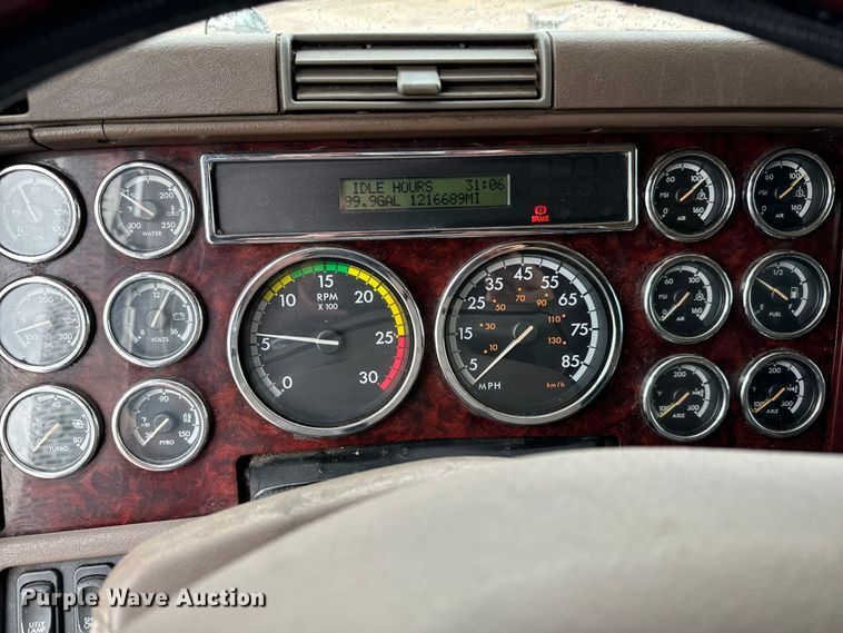 image for item NL9830 2014 Freightliner Coronado glider kit semi truck