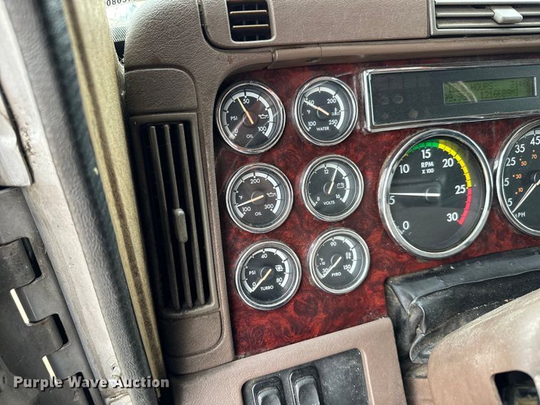 image for item NL9830 2014 Freightliner Coronado glider kit semi truck