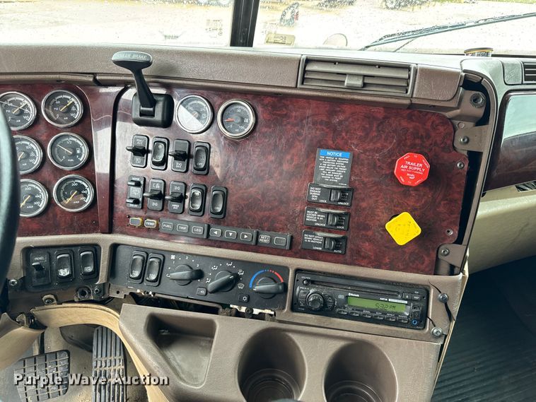 image for item NL9830 2014 Freightliner Coronado glider kit semi truck