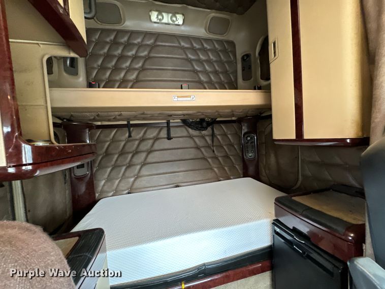 image for item NL9830 2014 Freightliner Coronado glider kit semi truck