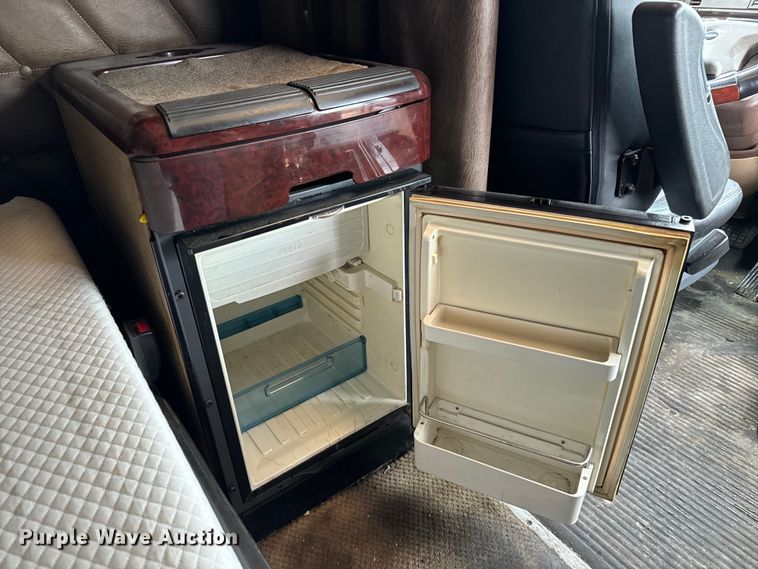 image for item NL9830 2014 Freightliner Coronado glider kit semi truck