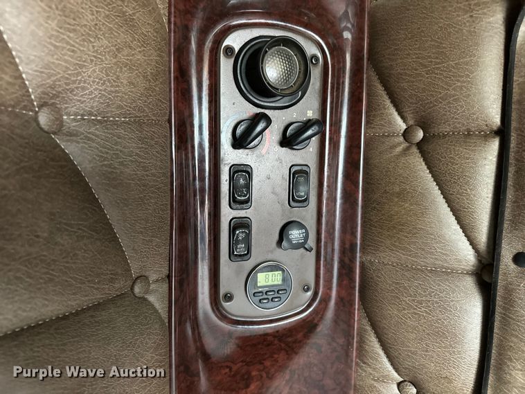 image for item NL9830 2014 Freightliner Coronado glider kit semi truck