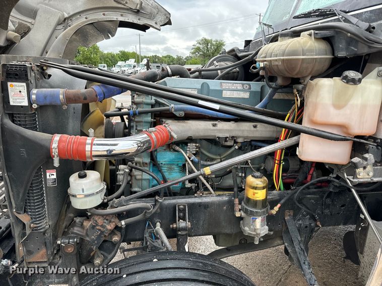 image for item NL9830 2014 Freightliner Coronado glider kit semi truck