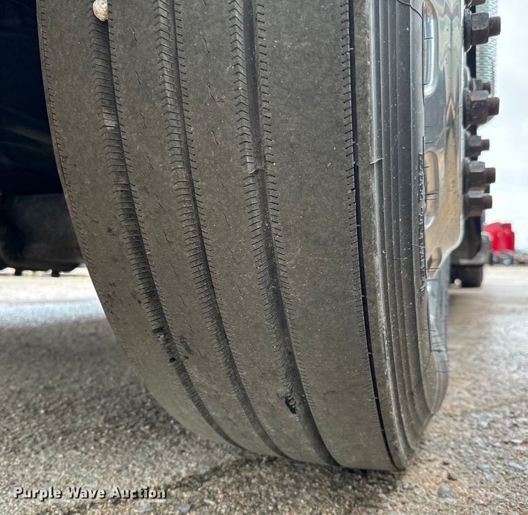 image for item NL9830 2014 Freightliner Coronado glider kit semi truck