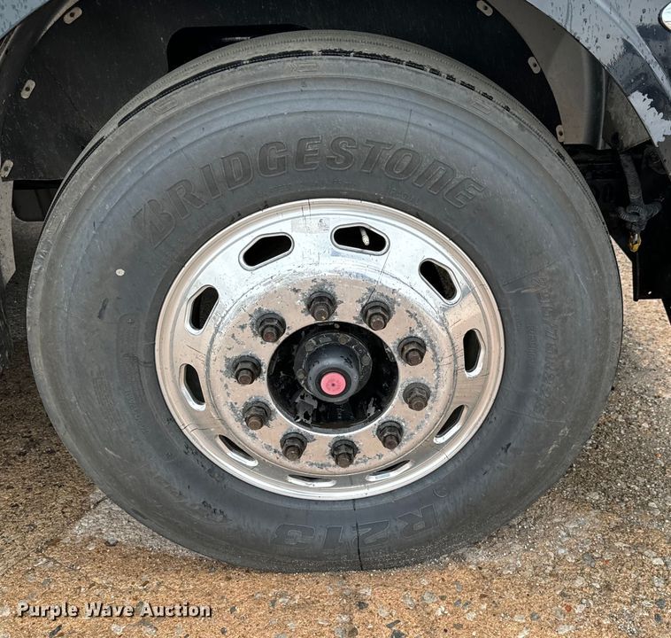 image for item NL9830 2014 Freightliner Coronado glider kit semi truck