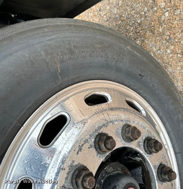 image for item NL9830 2014 Freightliner Coronado glider kit semi truck