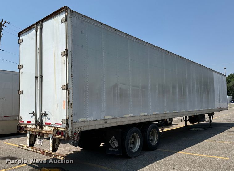 image for item NL9835 1999 Stoughton  AVW-535T-S-C-AR dry van trailer