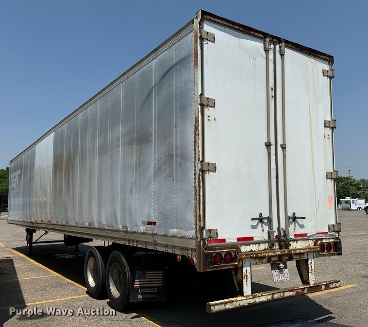 image for item NL9835 1999 Stoughton  AVW-535T-S-C-AR dry van trailer