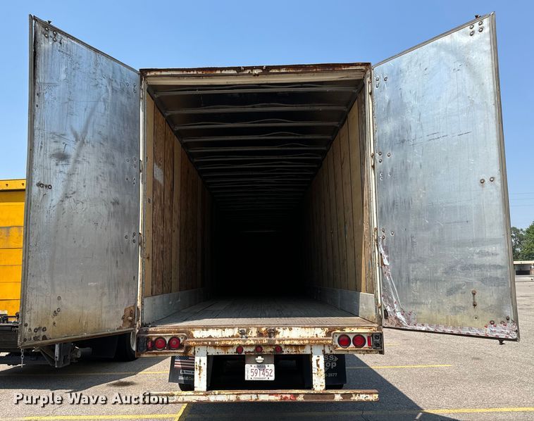 image for item NL9835 1999 Stoughton  AVW-535T-S-C-AR dry van trailer