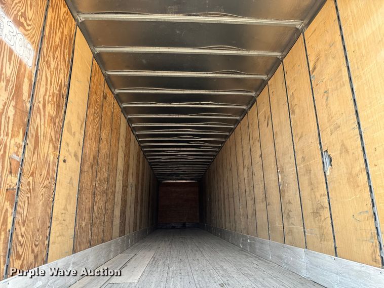 image for item NL9835 1999 Stoughton  AVW-535T-S-C-AR dry van trailer