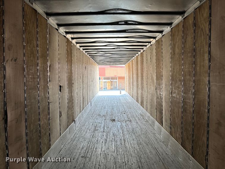 image for item NL9835 1999 Stoughton  AVW-535T-S-C-AR dry van trailer