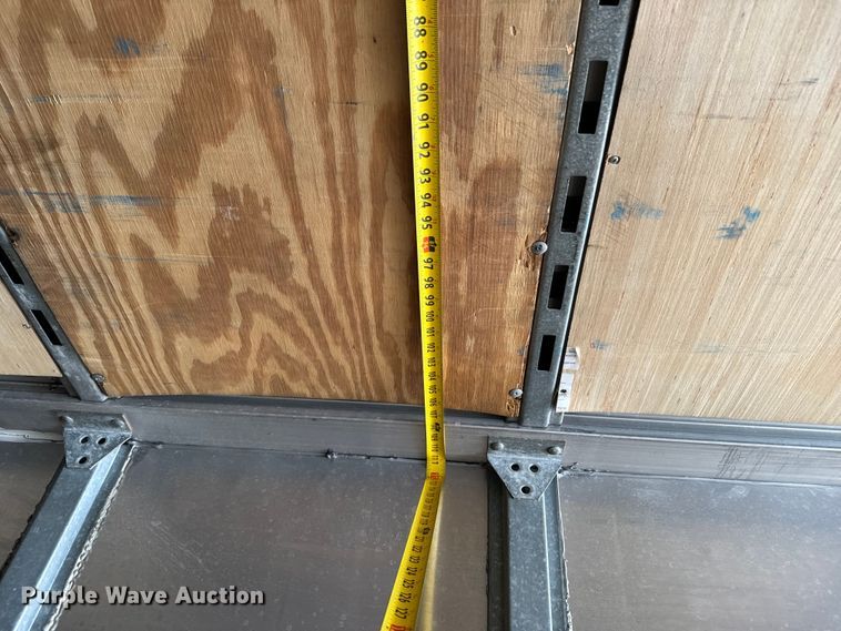 image for item NL9835 1999 Stoughton  AVW-535T-S-C-AR dry van trailer