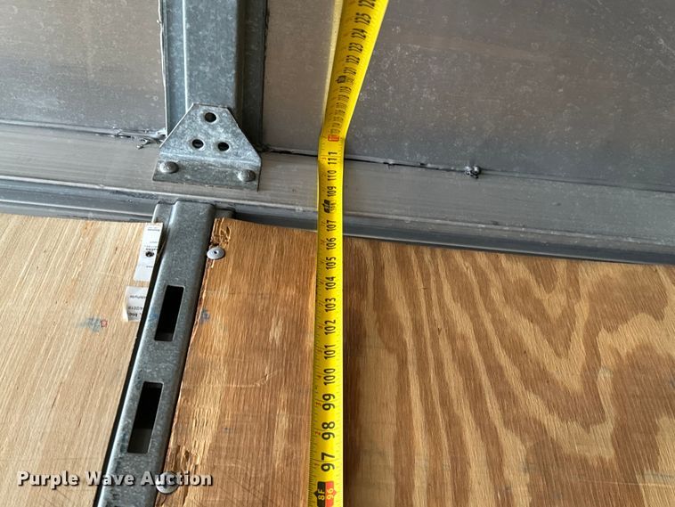 image for item NL9835 1999 Stoughton  AVW-535T-S-C-AR dry van trailer