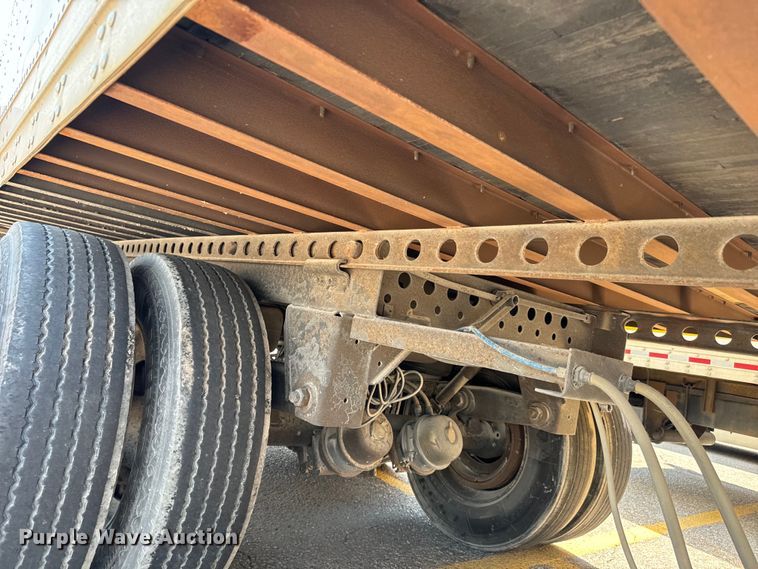 image for item NL9835 1999 Stoughton  AVW-535T-S-C-AR dry van trailer