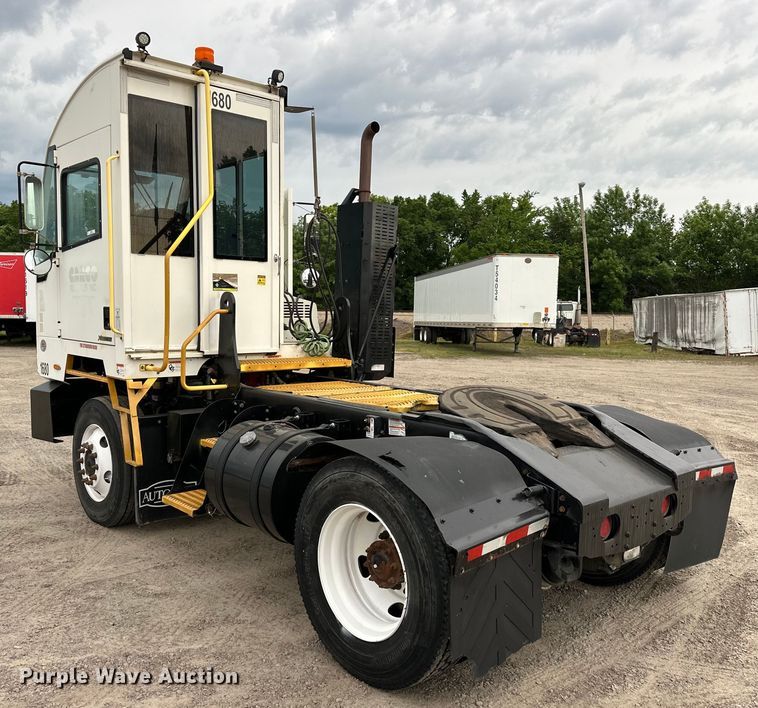 image for item NR9892 2020 Autocar XSpotter  yard truck