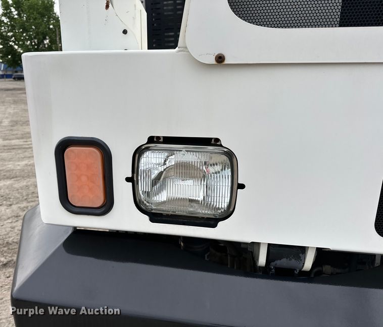 image for item NR9892 2020 Autocar XSpotter  yard truck