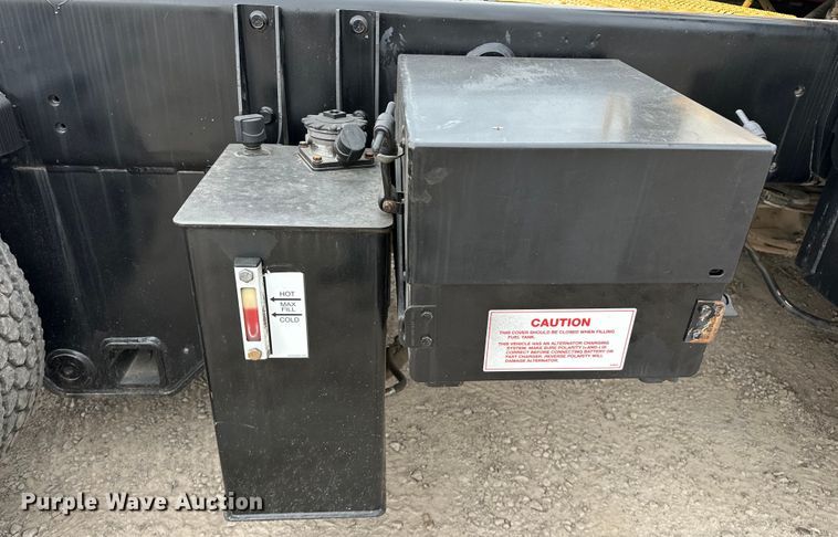 image for item NR9892 2020 Autocar XSpotter  yard truck