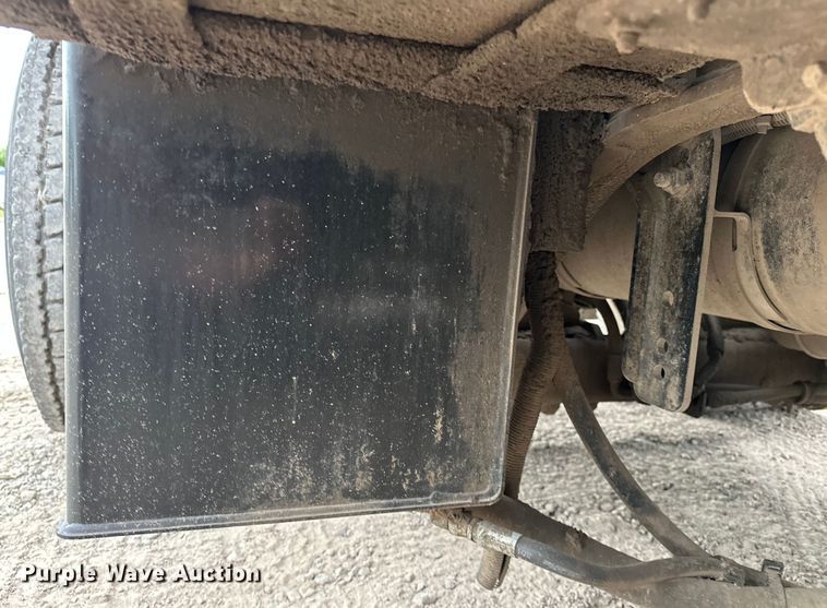 image for item NR9892 2020 Autocar XSpotter  yard truck