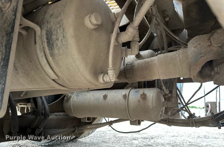 image for item NR9892 2020 Autocar XSpotter  yard truck