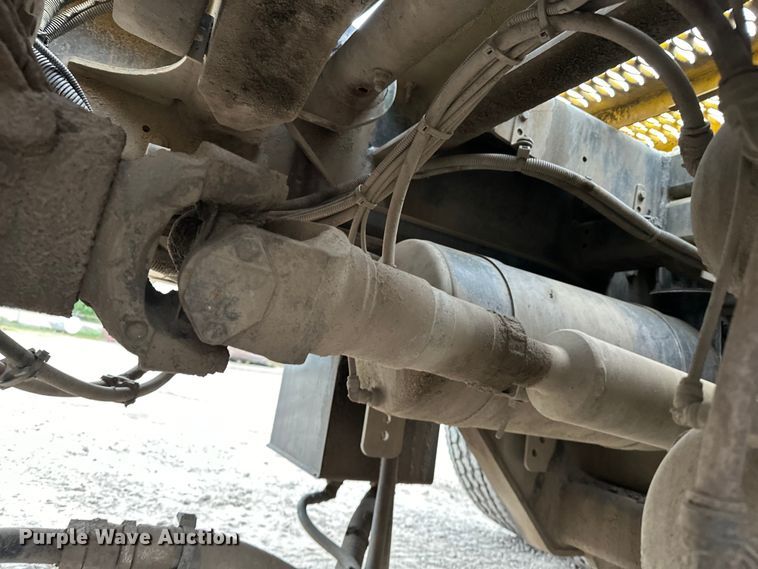 image for item NR9892 2020 Autocar XSpotter  yard truck