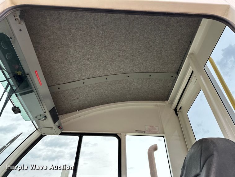 image for item NR9892 2020 Autocar XSpotter  yard truck