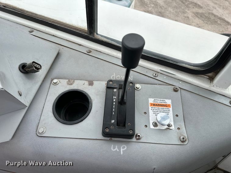 image for item NR9892 2020 Autocar XSpotter  yard truck