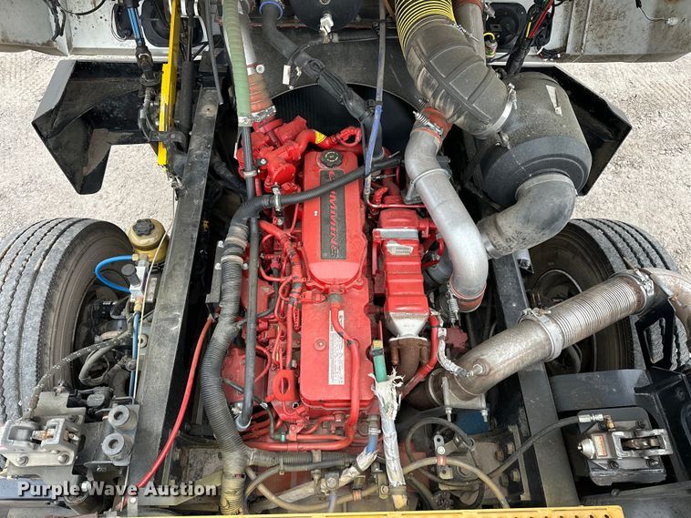 image for item NR9892 2020 Autocar XSpotter  yard truck