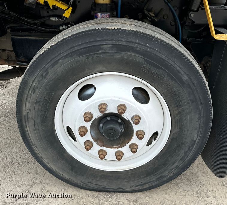 image for item NR9892 2020 Autocar XSpotter  yard truck