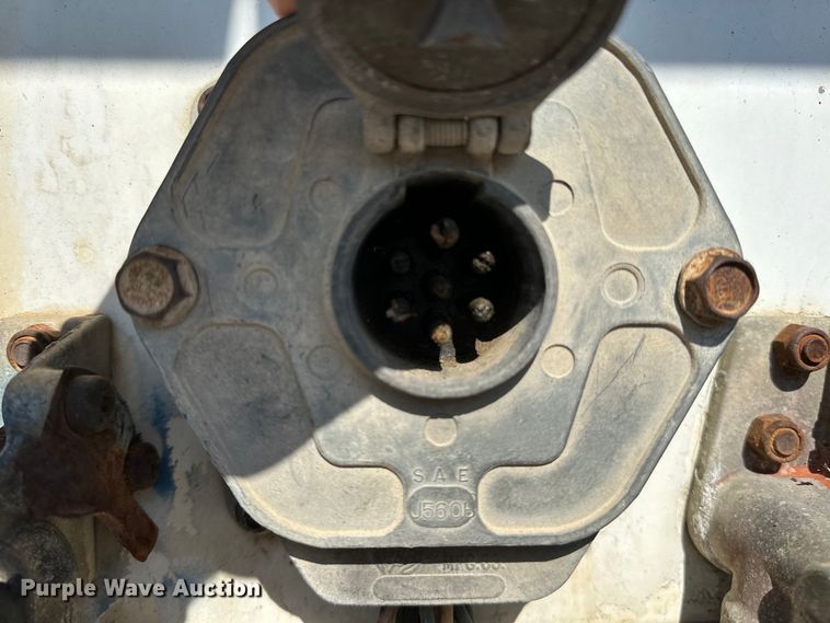 image for item NR9893 1987 Great Dane  V12700B refrigerated van trailer