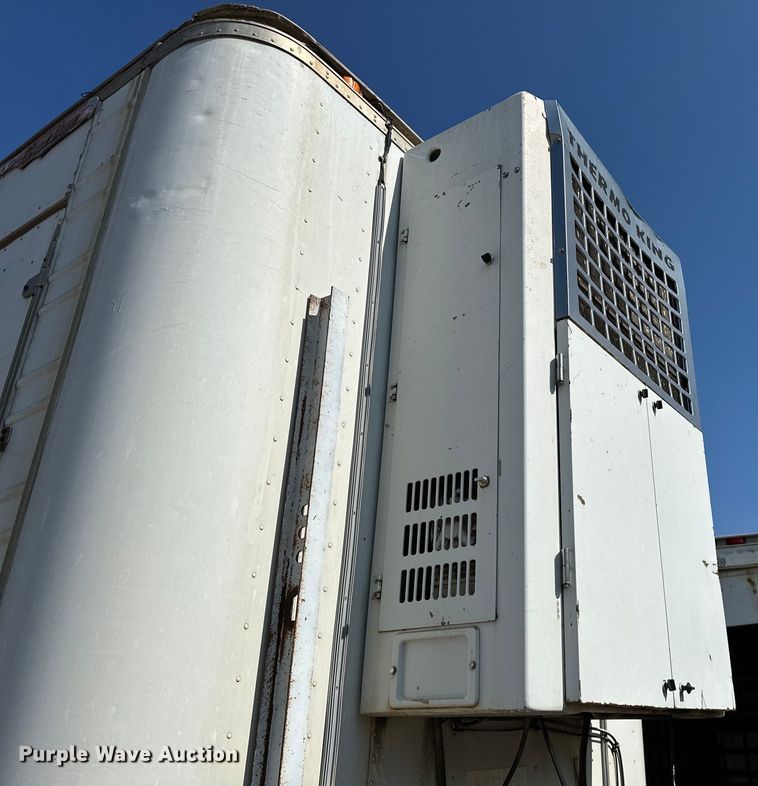 image for item NR9893 1987 Great Dane  V12700B refrigerated van trailer