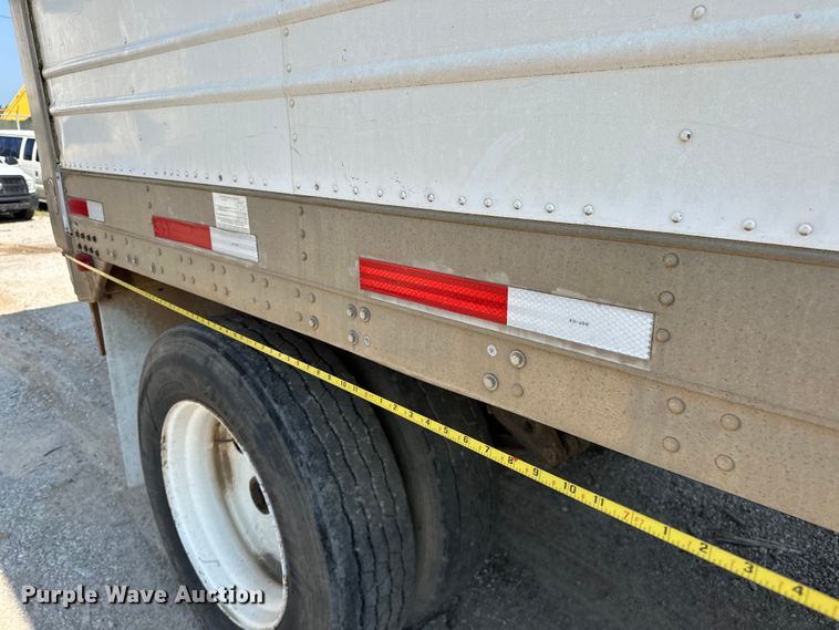 image for item NR9893 1987 Great Dane  V12700B refrigerated van trailer