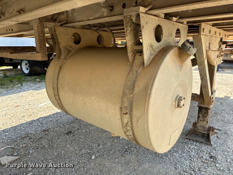 image for item NR9893 1987 Great Dane  V12700B refrigerated van trailer