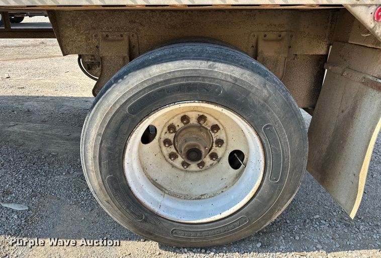 image for item NR9893 1987 Great Dane  V12700B refrigerated van trailer