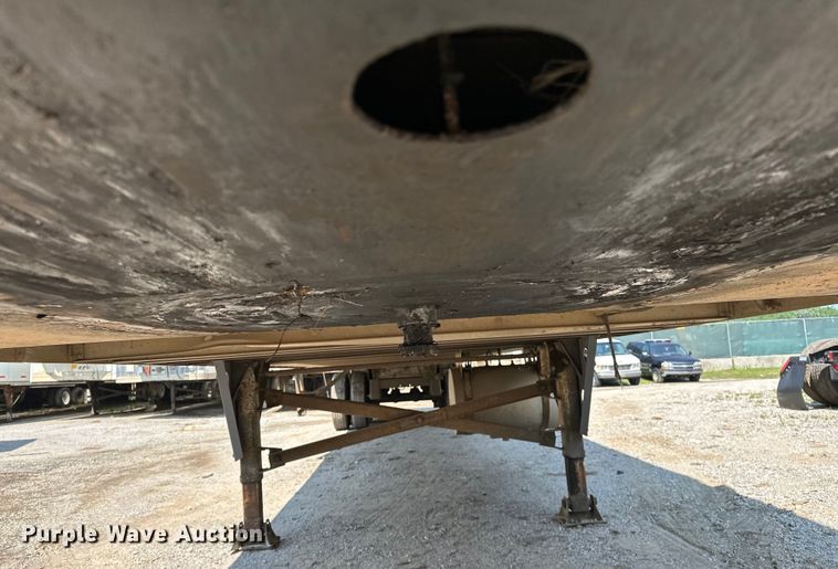 image for item NR9894 1993 Utility VS2RX refrigerated van trailer