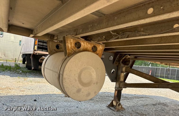 image for item NR9894 1993 Utility VS2RX refrigerated van trailer