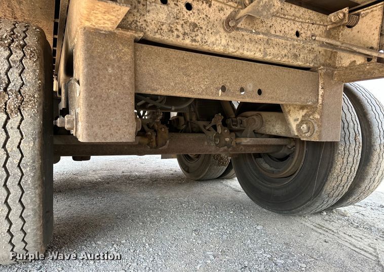 image for item NR9894 1993 Utility VS2RX refrigerated van trailer