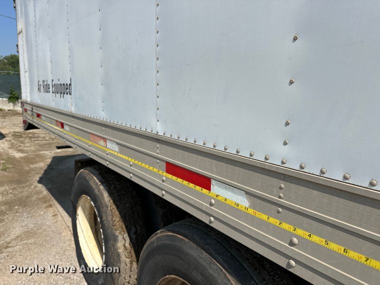 image for item NR9894 1993 Utility VS2RX refrigerated van trailer