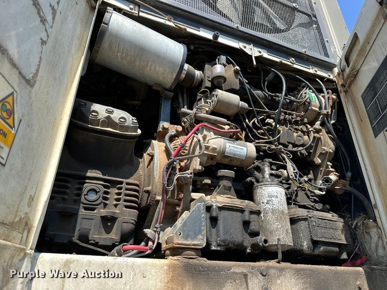 image for item NR9894 1993 Utility VS2RX refrigerated van trailer