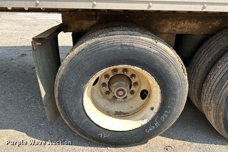 image for item NR9894 1993 Utility VS2RX refrigerated van trailer