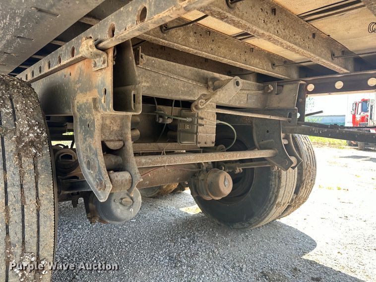 image for item NR9901 1995 Utility  VS2R refrigerated van trailer