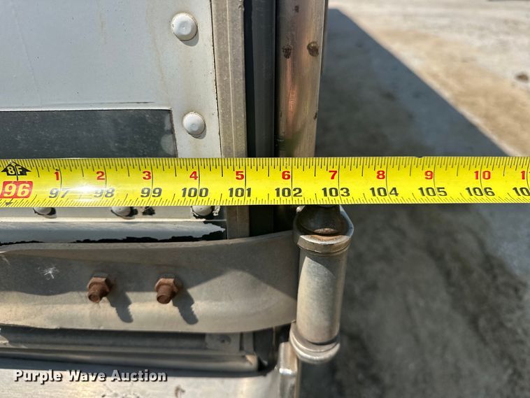 image for item NR9901 1995 Utility  VS2R refrigerated van trailer