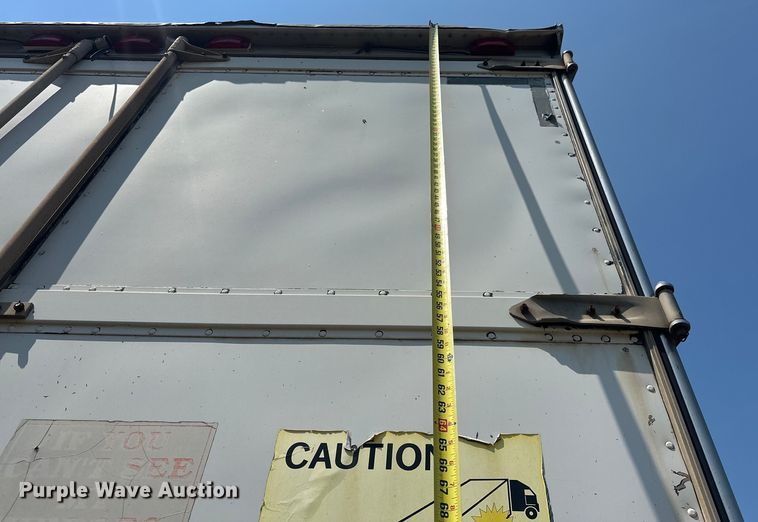 image for item NR9901 1995 Utility  VS2R refrigerated van trailer