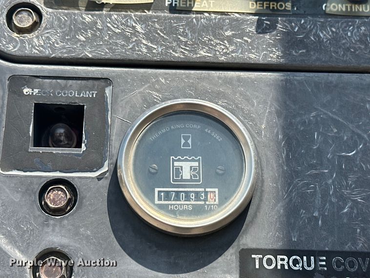 image for item NR9901 1995 Utility  VS2R refrigerated van trailer