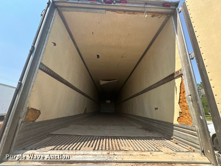 image for item NR9901 1995 Utility  VS2R refrigerated van trailer