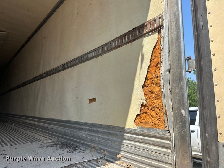 image for item NR9901 1995 Utility  VS2R refrigerated van trailer